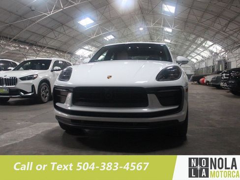 Used 2023 Porsche Macan AWD/4WD image 4