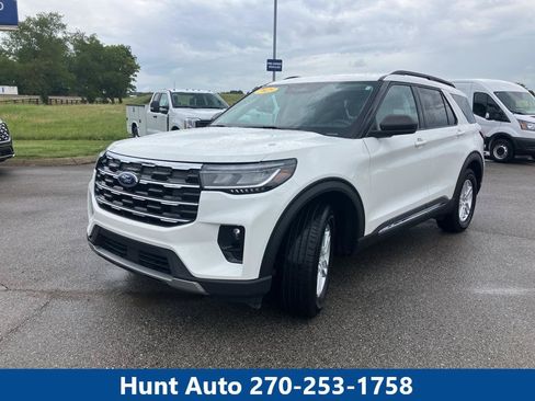 Certified 2025 Ford Explorer Active w/ Active Comfort Package RWD image 1