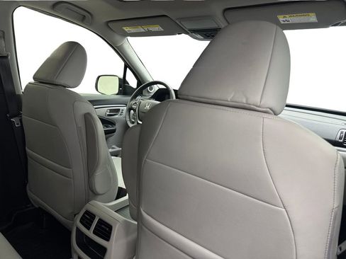 Used 2023 Honda Ridgeline RTL-E image 42