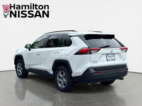 Used 2025 Toyota RAV4 XLE AWD/4WD image 4