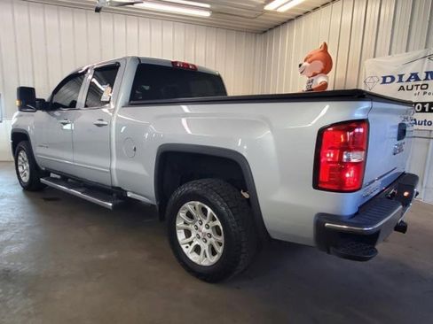 Used 2018 GMC Sierra 1500 SLE w/ SLE Value Package AWD/4WD image 4