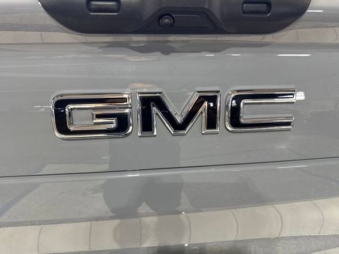 Used 2024 GMC Sierra EV Denali AWD/4WD image 23