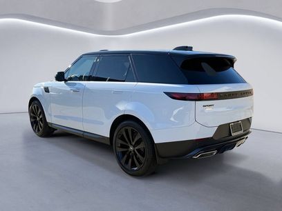 New 2025 Land Rover Range Rover Sport SE