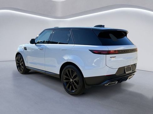 New 2025 Land Rover Range Rover Sport SE image 4