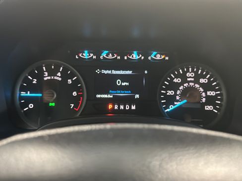 Used 2020 Ford F150 XLT w/ Equipment Group 302A Luxury AWD/4WD image 17