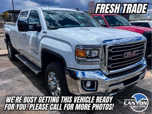 Used 2015 GMC Sierra 2500 SLT w/ Duramax Plus Package AWD/4WD image 5