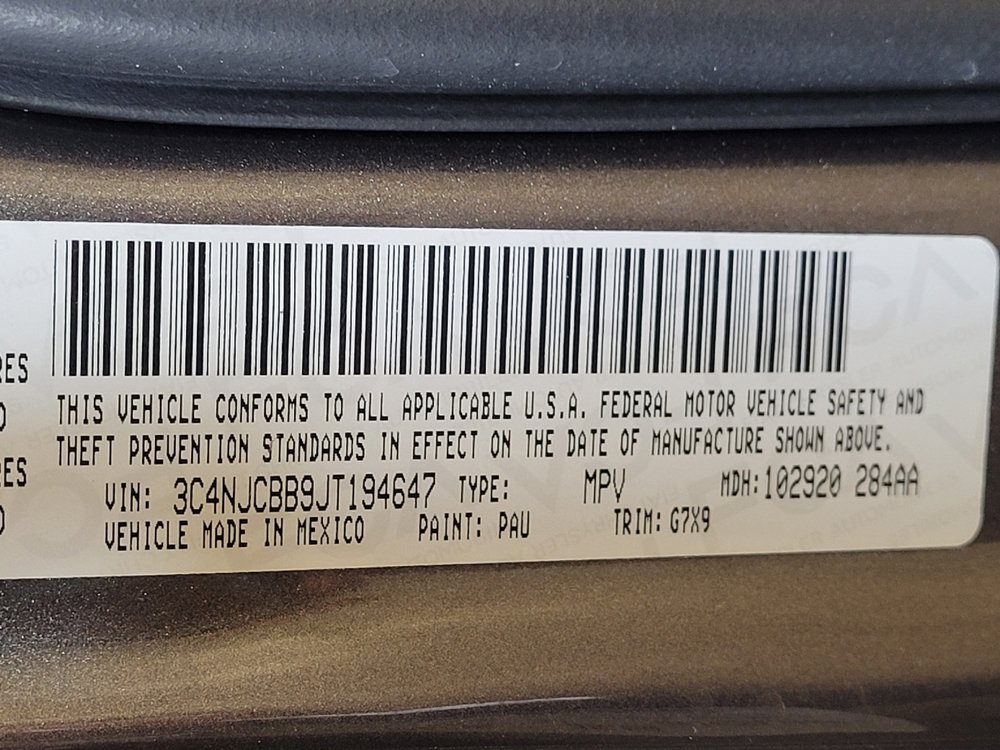 Used 2018 Jeep Compass Latitude w/ Popular Equipment Group FWD image 33