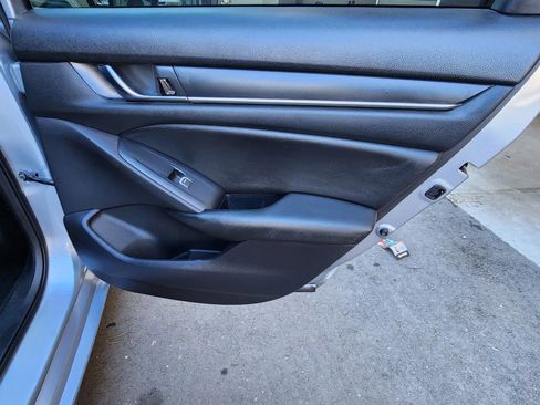 Used 2019 Honda Accord Sport image 25