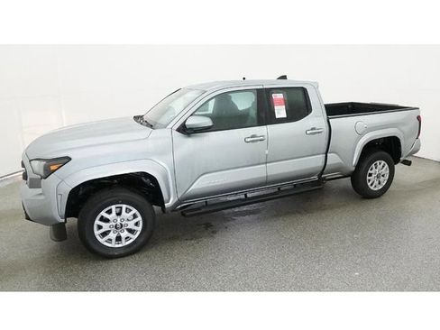 New 2026 Toyota Tacoma SR5 RWD image 2