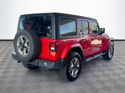 Used 2022 Jeep Wrangler Unlimited Sahara w/ Cold Weather Group AWD/4WD image 6