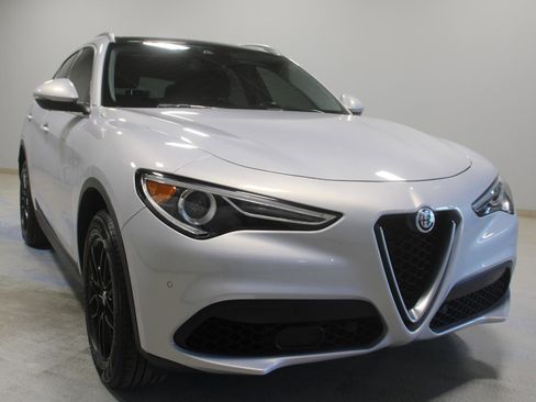 Used 2021 Alfa Romeo Stelvio Sprint w/ Sun & Sound Package AWD/4WD image 15