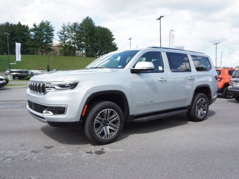 New 2022 Jeep Wagoneer Series III image 4