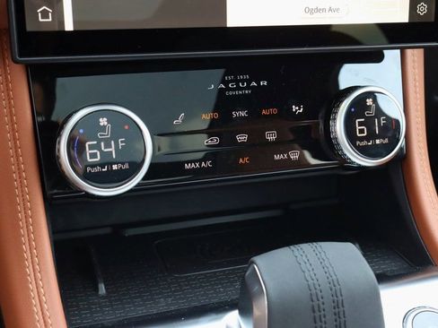 Used 2026 Jaguar F-PACE R-Dynamic S AWD/4WD image 30