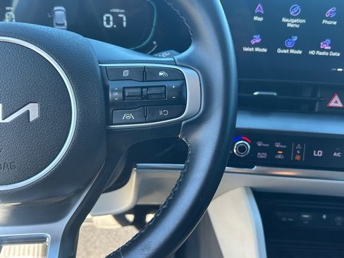 Used 2024 Kia Sportage EX FWD image 36