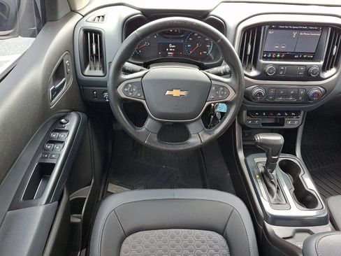 Used 2021 Chevrolet Colorado Z71 AWD/4WD image 11