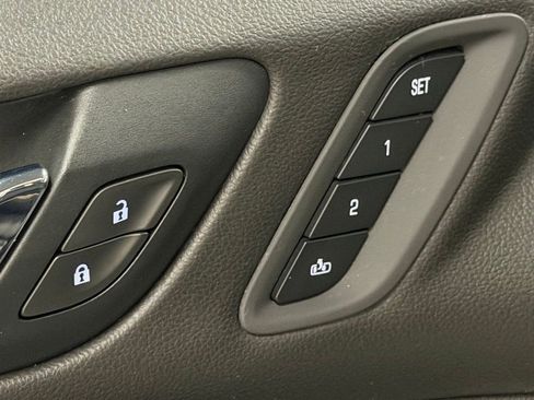 Certified 2021 GMC Acadia Denali w/ Denali Technology Package image 40