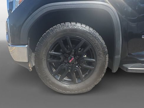 Used 2021 GMC Sierra 1500 SLT AWD/4WD image 16