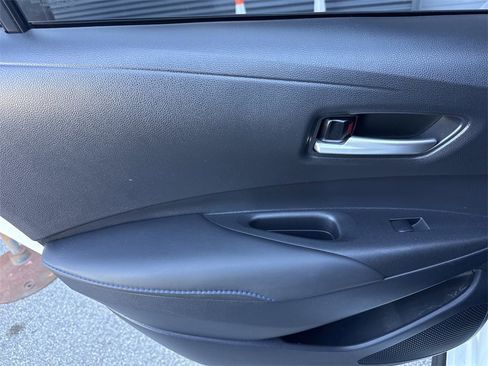 Used 2020 Toyota Corolla SE image 30