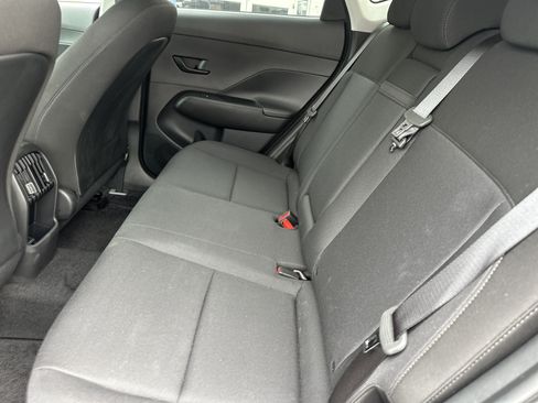 Used 2025 Hyundai Kona SEL FWD image 12