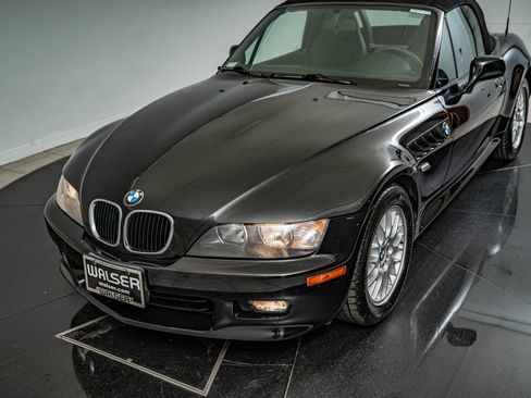 Used 2001 BMW Z3 2.5i RWD image 16