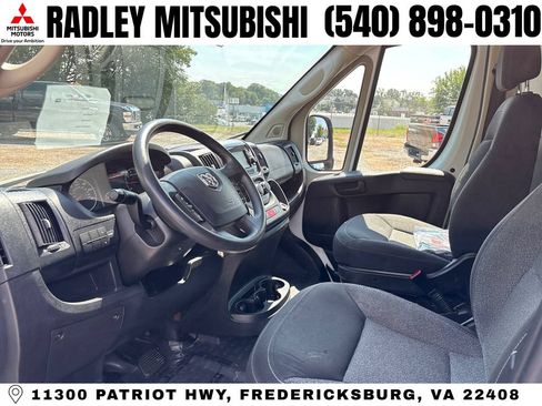 Used 2020 RAM ProMaster 2500 FWD image 3