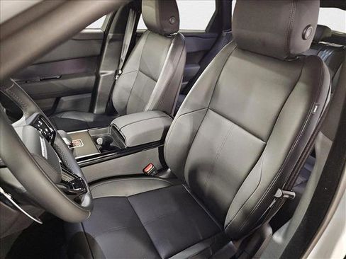 New 2026 Land Rover Range Rover Velar Dynamic SE image 13
