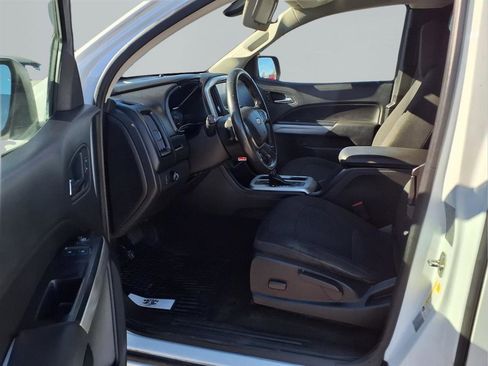 Used 2016 Chevrolet Colorado LT image 9