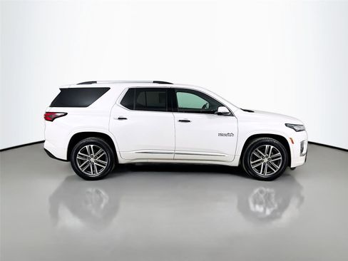 Used 2022 Chevrolet Traverse High Country AWD/4WD image 10