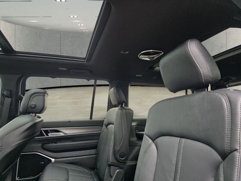 New 2026 Jeep Grand Wagoneer Limited AWD/4WD image 8