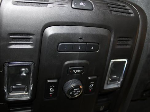 Used 2022 Cadillac Escalade Premium Luxury Platinum image 41