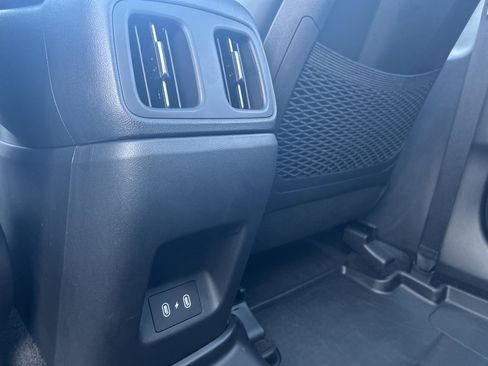 Used 2025 Hyundai Tucson Limited image 34