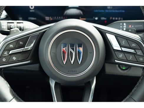 Certified 2025 Buick Enclave Preferred image 16