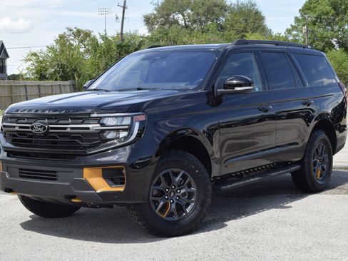 New 2025 Ford Expedition Tremor image 1