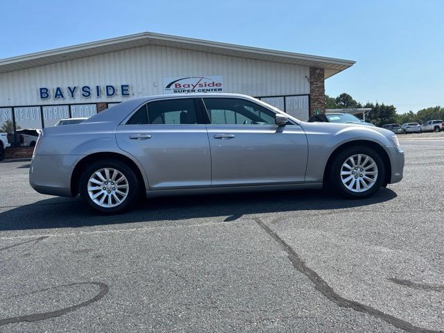 Used 2014 Chrysler 300 RWD image 12