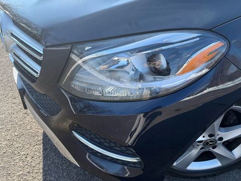 Used 2018 Mercedes-Benz GLE 350 4MATIC w/ Premium 1 Package image 9