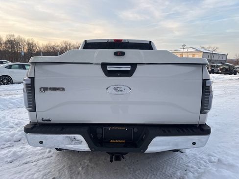 Used 2015 Ford F150 XLT w/ Equipment Group 302A Luxury image 8