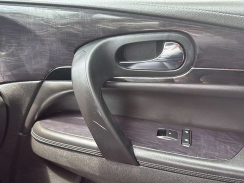 Used 2016 Buick Enclave Leather FWD image 44