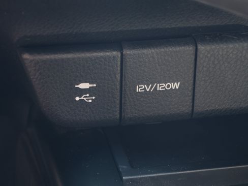 Used 2018 Toyota Camry LE w/ Convenience Package FWD image 25