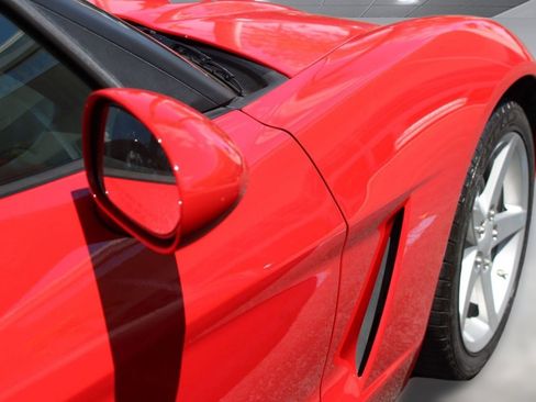 Used 2007 Chevrolet Corvette Coupe image 29