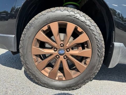 Used 2017 Subaru Outback 3.6R Touring AWD/4WD image 21