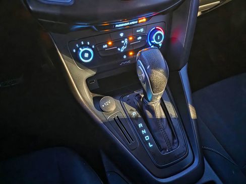 Used 2018 Ford Focus SE image 16