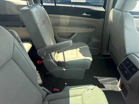 Used 2022 Volkswagen Atlas SEL AWD/4WD image 10