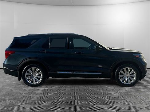 Used 2023 Ford Explorer King Ranch w/ Premium Technology Package image 6