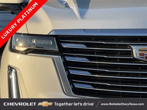 Used 2021 Cadillac Escalade Premium Luxury Platinum image 4