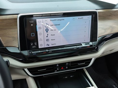 New 2026 Volkswagen Atlas SE image 25