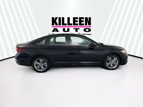 Used 2022 Volkswagen Jetta SE FWD image 8