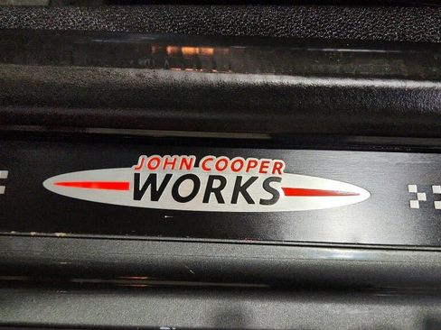 Used 2015 MINI Cooper Roadster S image 24