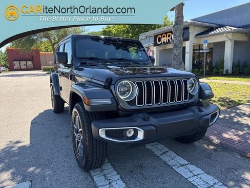 Used 2025 Jeep Wrangler Unlimited Sahara AWD/4WD image 1