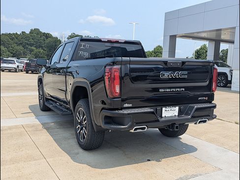 New 2026 GMC Sierra 1500 AT4 w/ AT4 Premium Package AWD/4WD image 8