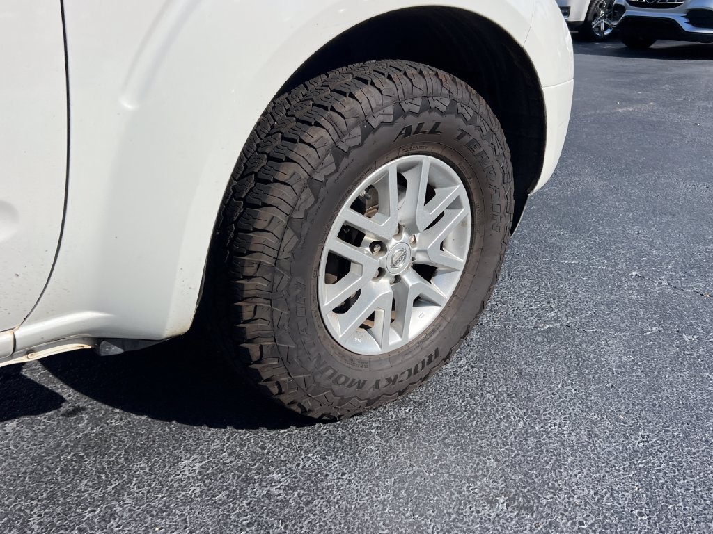 Used 2017 Nissan Frontier SV RWD image 14